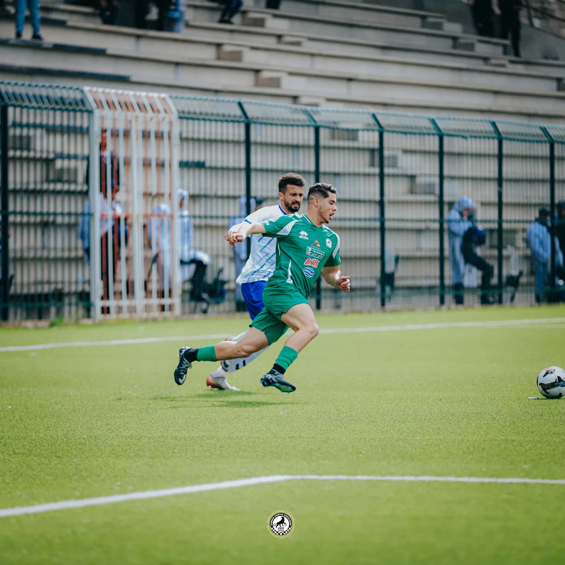 شبيبة جيجل تكتفي بالتعادل أمام مولودية قسنطينة وتتراجع إلى المركز الرابع